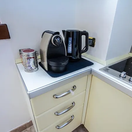 Apartment Gg